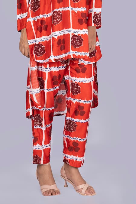 Shop_Jajobaa_Blue Silk Sequins High Neck Geometrical Print Kurta Set _Online_at_Aza_Fashions