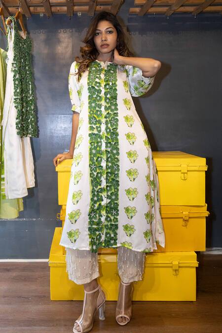 Jajobaa Digital Print Kurta & Organza Pants Set 