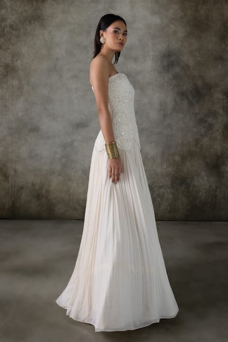 Buy_Premya By Manishii_Ivory Tulle, Georgette Embroidery Bandeau Neck Corset With Lehenga _Online_at_Aza_Fashions