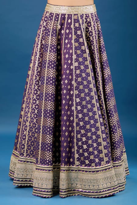 Samyukta Singhania Purple Brocade, Organza Sequins, Foil Printing Plunge Neck Lehenga Set Online at Aza Fashions Samyukta Singhania_Purple Brocade, Organza Sequins, Foil Printing Plunge Neck Lehenga Set _Online_at_Aza_Fashions