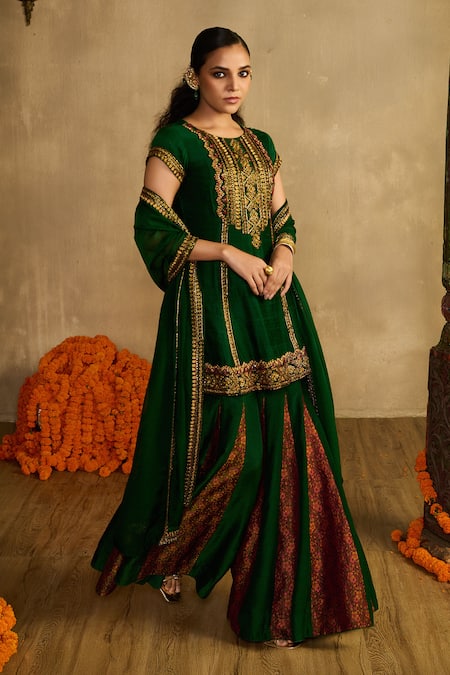 Shop Reeti Arneja - Theklub Green Handloom Cotton, Silk, Organza Embroidery Forest Paan Patola Gharara Set Online at Aza Fashions Shop_Reeti Arneja - Theklub_Green Handloom Cotton, Silk, Organza Embroidery Forest Paan Patola Gharara Set _Online_at_Aza_Fashions
