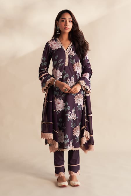 Shop_Roze_Purple Cambric, Cotton, Chiffon Lace V-neck Zareen Printed Kurta Set _Online_at_Aza_Fashions