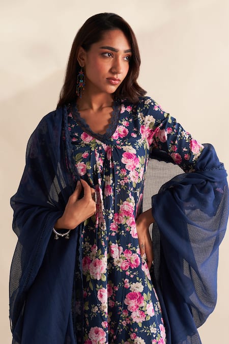Buy_Roze_Blue Cambric, Cotton, Kota Doria Lace V-neck Afsa Printed Kurta Set _Online_at_Aza_Fashions