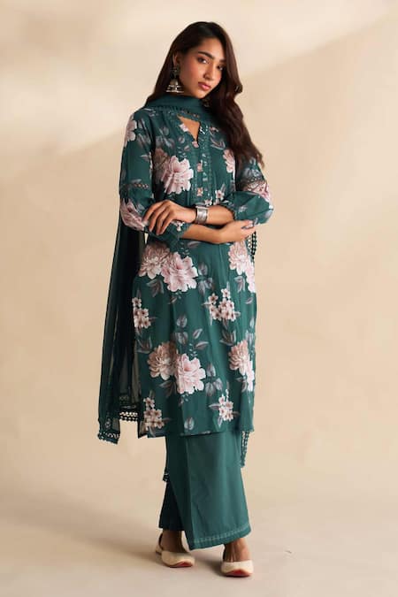 Roze Green Cambric, Cotton Embroidery V-neck Aneesa Printed Kurta Set Online at Aza Fashions Roze_Green Cambric, Cotton Embroidery V-neck Aneesa Printed Kurta Set _Online_at_Aza_Fashions