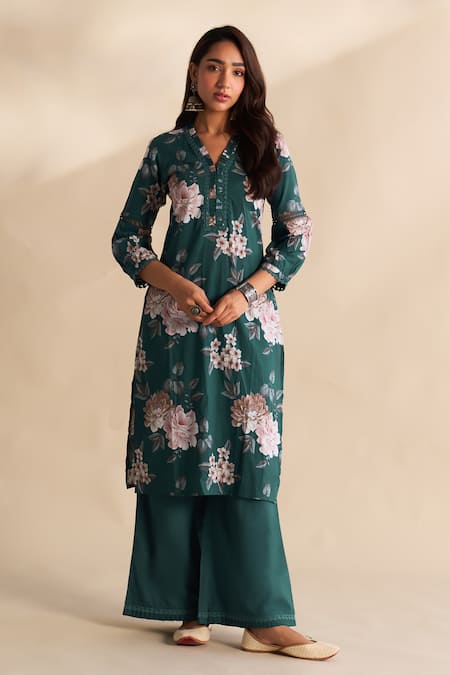Shop Roze Green Cambric, Cotton Embroidery V-neck Aneesa Printed Kurta Set Online at Aza Fashions Shop_Roze_Green Cambric, Cotton Embroidery V-neck Aneesa Printed Kurta Set _Online_at_Aza_Fashions