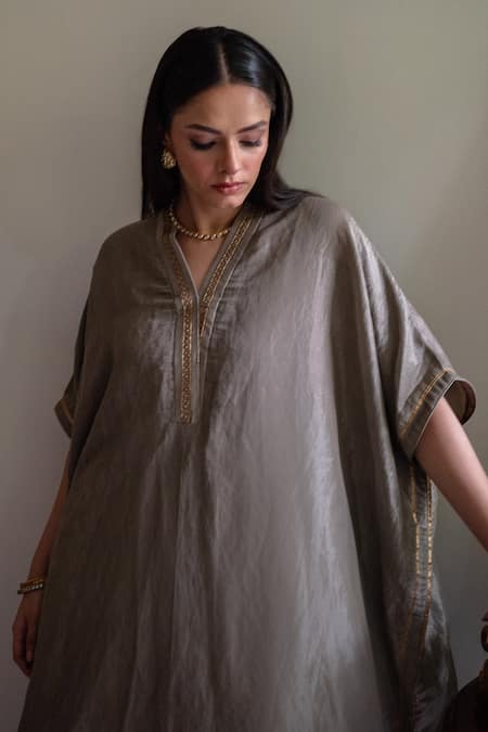 Shorshe Clothing Green Tissue Zari Split V-neck Richa Handwoven Kaftan With Pant Online at Aza Fashions Shorshe Clothing_Green Tissue Zari Split V-neck Richa Handwoven Kaftan With Pant _Online_at_Aza_Fashions