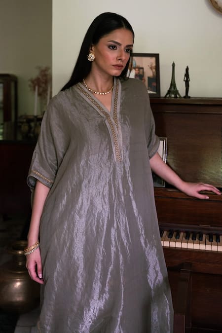 Buy Shorshe Clothing Green Tissue Zari Split V-neck Richa Handwoven Kaftan With Pant Online at Aza Fashions Buy_Shorshe Clothing_Green Tissue Zari Split V-neck Richa Handwoven Kaftan With Pant _Online_at_Aza_Fashions