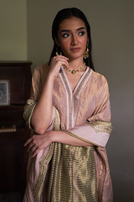 Shorshe Clothing_Mauve Tissue Zari V-neck Richa Handwoven Kaftan With Pant _Online_at_Aza_Fashions