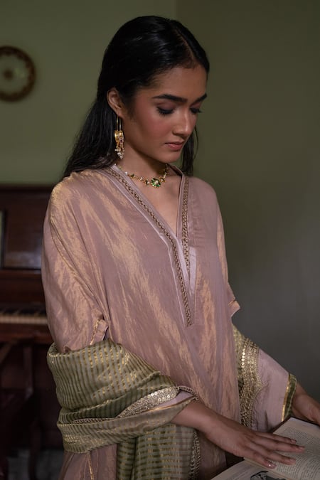 Buy_Shorshe Clothing_Mauve Tissue Zari V-neck Richa Handwoven Kaftan With Pant _Online_at_Aza_Fashions