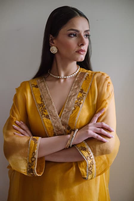 Buy Shorshe Clothing Yellow Organza Zari, Embroidery Split V-neck Waahida Kaftan Online at Aza Fashions Buy_Shorshe Clothing_Yellow Organza Zari, Embroidery Split V-neck Waahida Kaftan _Online_at_Aza_Fashions