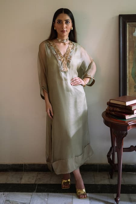 Shorshe Clothing Green Organza Zari, Gota Patti V-neck Waahida Embroidered Kaftan 