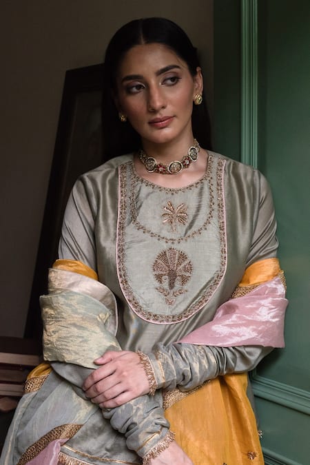 Shop Shorshe Clothing Green Chanderi, Tissue Embroidery, Zari, Gota Nur Kedia Kurta With Gharara Shop_Shorshe Clothing_Green Chanderi, Tissue Embroidery, Zari, Gota Nur Kedia Kurta With Gharara