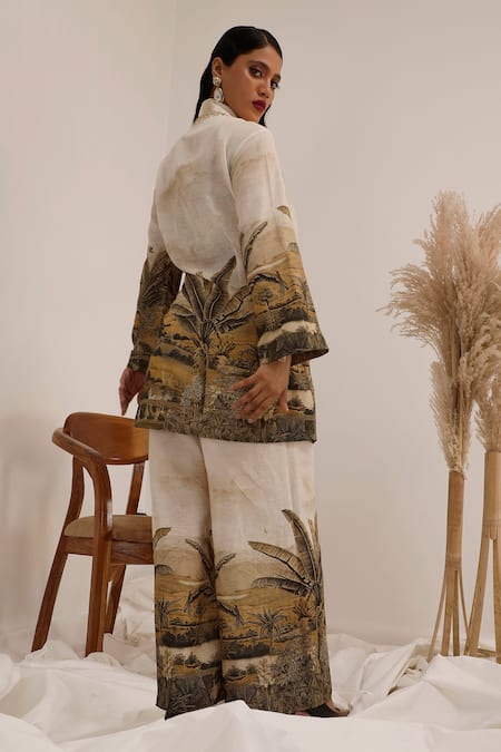 Surkh Syahi Vanya Blazer Palazzo Set 