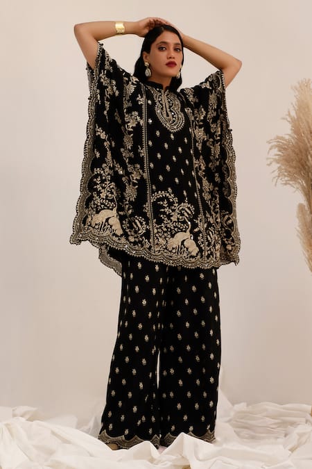 Surkh Syahi_Black Crepe Embroidery Mandarin Collar Gulshan Kaftan Set _at_Aza_Fashions