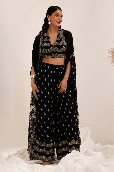 Buy_Surkh Syahi_Black Crepe Embroidery Round Neck, Gulshan Cape Set _Online_at_Aza_Fashions