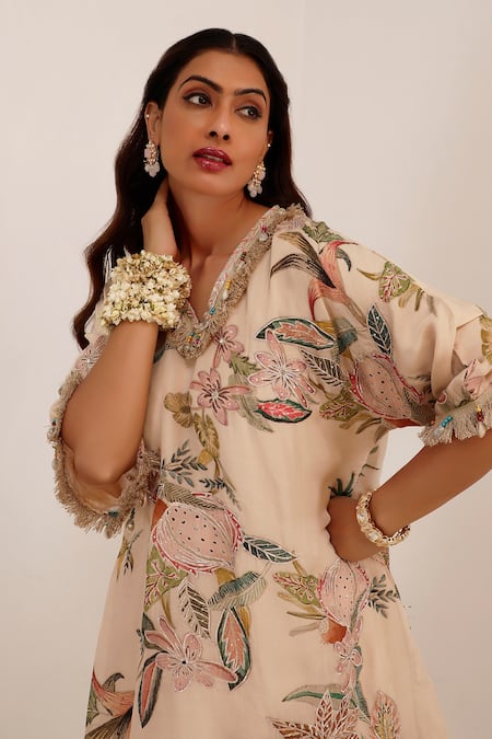 Surkh Syahi_Beige Organza V-neck Madhaniya A-line Kurta Set _Online_at_Aza_Fashions