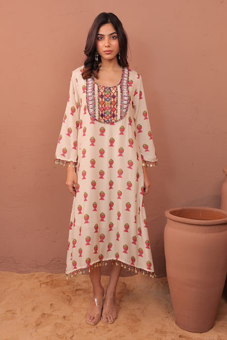 Buy_Surkh Syahi_Off White Cotton, Muslin Tassels, Embroidery Scoop Albeli Fish Pattern Dress _Online_at_Aza_Fashions