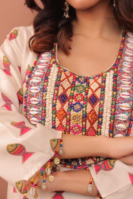Surkh Syahi_Off White Cotton, Muslin Tassels, Embroidery Scoop Albeli Fish Pattern Dress _at_Aza_Fashions