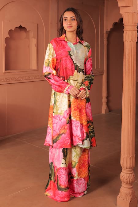 Shop_Surkh Syahi_Pink Cotton, Silk Collared Bageecha Albeli Tunic Set _Online_at_Aza_Fashions