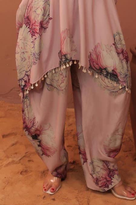 Shop_Surkh Syahi_Mauve Cotton Embroidery V-neck Carnation Crush Kaftan Set _Online_at_Aza_Fashions