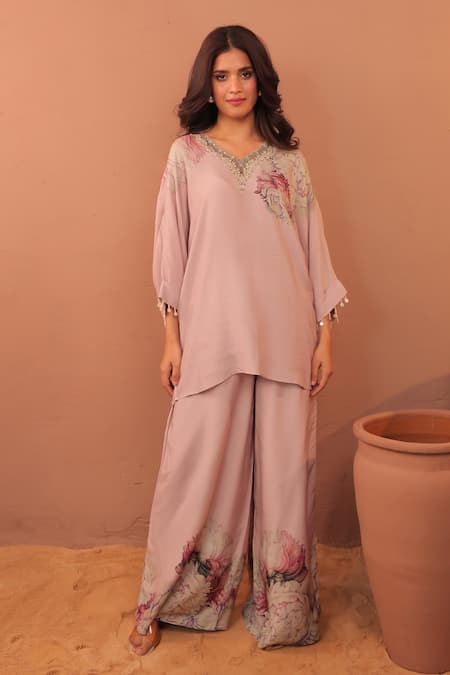Surkh Syahi Mauve Cotton, Muslin Embroidery V-neck Carnation Crush Kimono Tunic Set at Aza Fashions Surkh Syahi_Mauve Cotton, Muslin Embroidery V-neck Carnation Crush Kimono Tunic Set _at_Aza_Fashions