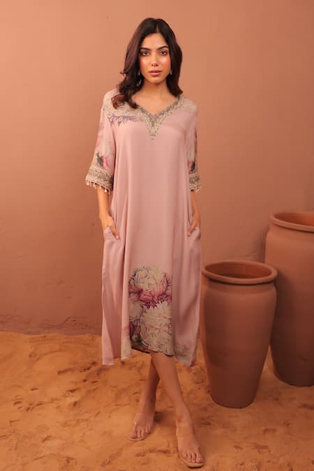 Surkh Syahi_Mauve Cotton, Muslin Embroidery V-neck Carnation Crush Dress _at_Aza_Fashions