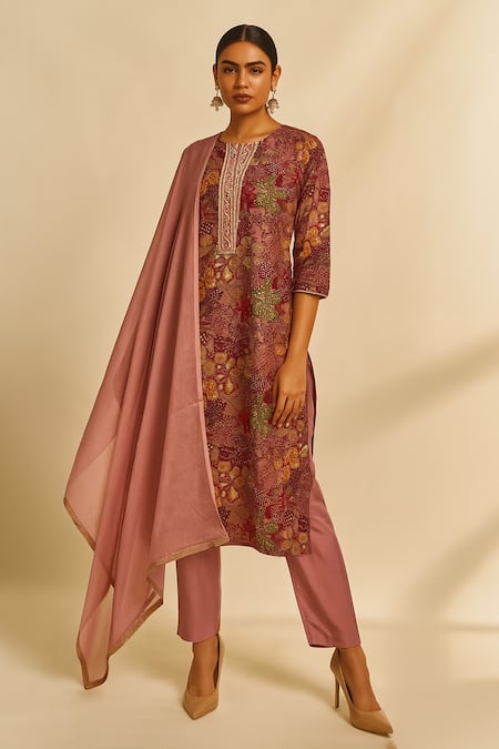 Buy_Thee Modern Roots_Wine Viscose, Silk Zari Round Neck Printed Kurta Set _Online_at_Aza_Fashions