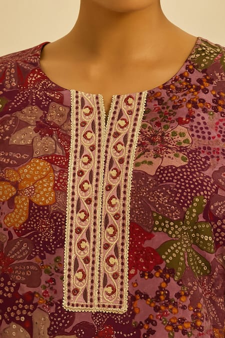 Thee Modern Roots_Wine Viscose, Silk Zari Round Neck Printed Kurta Set _at_Aza_Fashions