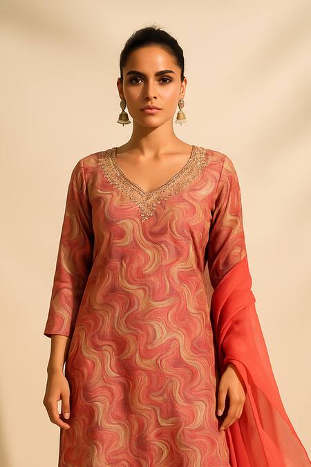 Shop_Thee Modern Roots_Peach Bemberg, Muslin Embroidery, Mirrors V-neck Printed Kurta Set _Online_at_Aza_Fashions