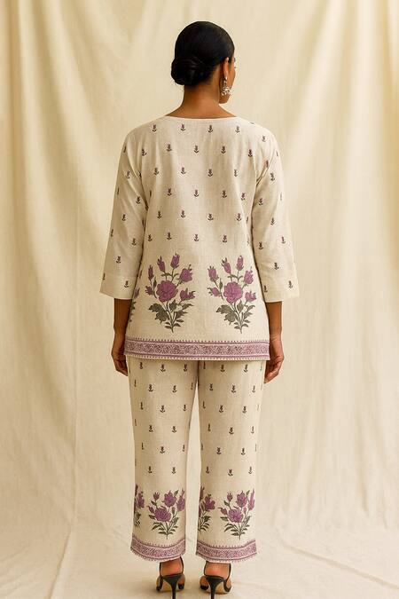 Buy_Thee Modern Roots_Beige Cotton Sequins V-neck Floral Print Kurta With Pant _Online_at_Aza_Fashions