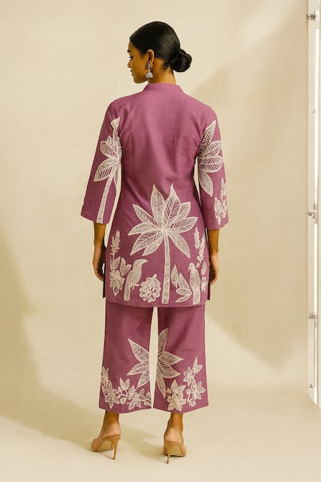 Thee Modern Roots_Beige Cotton Sequins V-neck Floral Print Kurta With Pant _at_Aza_Fashions