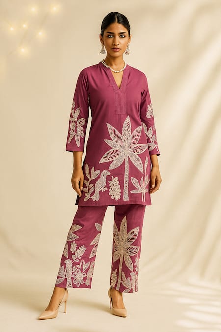 Buy_Thee Modern Roots_Lilac Cotton, Cambric Embroidery Split V-neck Palmira Printed Kurta With Pant _Online_at_Aza_Fashions