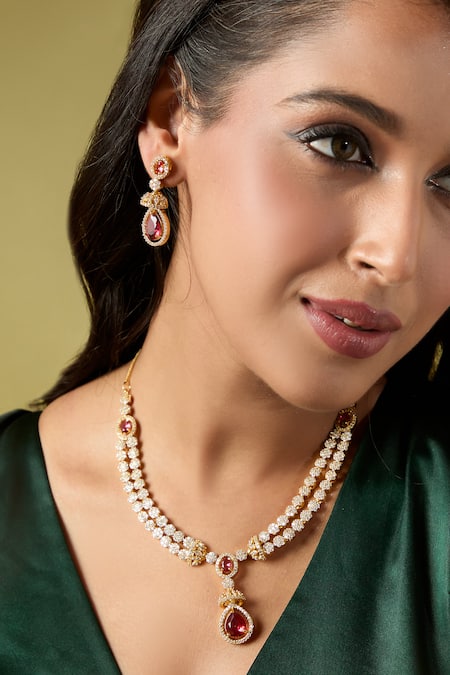 Nazaakat By Samara Singh Red Gemstones, Diamonds Ruby Embellished Necklace Set at Aza Fashions Nazaakat By Samara Singh_Red Gemstones, Diamonds Ruby Embellished Necklace Set _at_Aza_Fashions