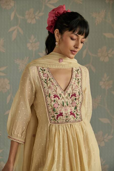 Buy Kritika Dawar Ivory Chanderi, Cotton Embroidery V-neck Zella Hand Kurta Set Online at Aza Fashions Buy_Kritika Dawar_Ivory Chanderi, Cotton Embroidery V-neck Zella Hand Kurta Set _Online_at_Aza_Fashions