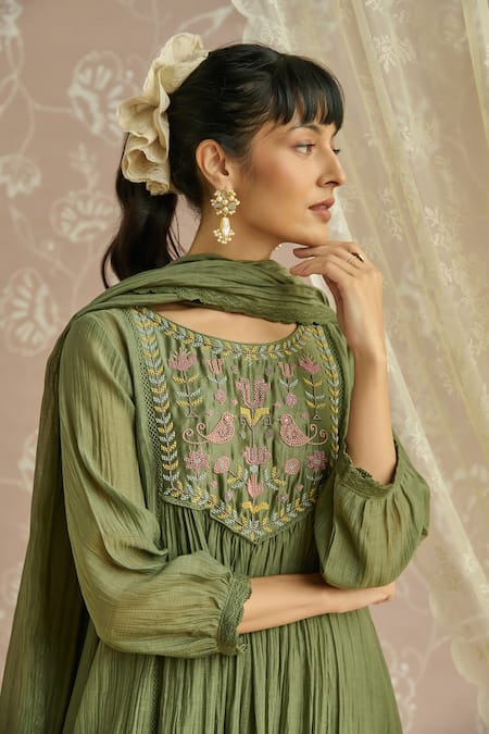 Kritika Dawar_Green Chanderi, Cotton Beads, Lace Round Naaz Handwoven Embroidered Kurta Set _at_Aza_Fashions