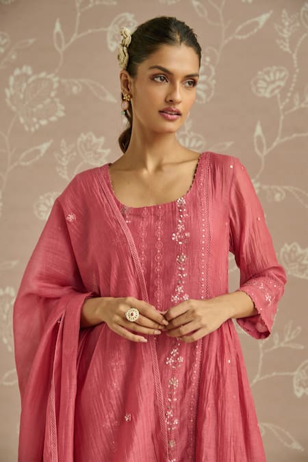 Buy Kritika Dawar Coral Chanderi, Cotton Embroidery, Sequins Square Roohi Panelled Kurta Set Online at Aza Fashions Buy_Kritika Dawar_Coral Chanderi, Cotton Embroidery, Sequins Square Roohi Panelled Kurta Set _Online_at_Aza_Fashions