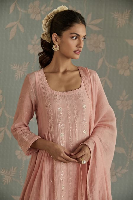 Kritika Dawar Pink Chanderi, Cotton Sequins, Embroidery Square Neck Roohi Panelled Kurta Set at Aza Fashions Kritika Dawar_Pink Chanderi, Cotton Sequins, Embroidery Square Neck Roohi Panelled Kurta Set _at_Aza_Fashions