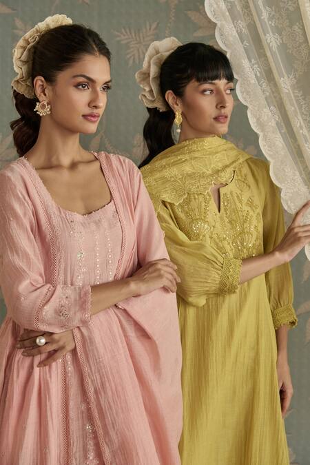 Buy Kritika Dawar Pink Chanderi, Cotton Sequins, Embroidery Square Neck Roohi Panelled Kurta Set Buy_Kritika Dawar_Pink Chanderi, Cotton Sequins, Embroidery Square Neck Roohi Panelled Kurta Set