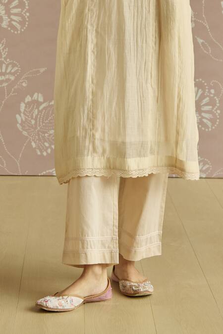 Kritika Dawar Ivory Chanderi, Cotton Beads Round Neck Zehra Bird Embroidered Kurta Set Online at Aza Fashions Kritika Dawar_Ivory Chanderi, Cotton Beads Round Neck Zehra Bird Embroidered Kurta Set _Online_at_Aza_Fashions