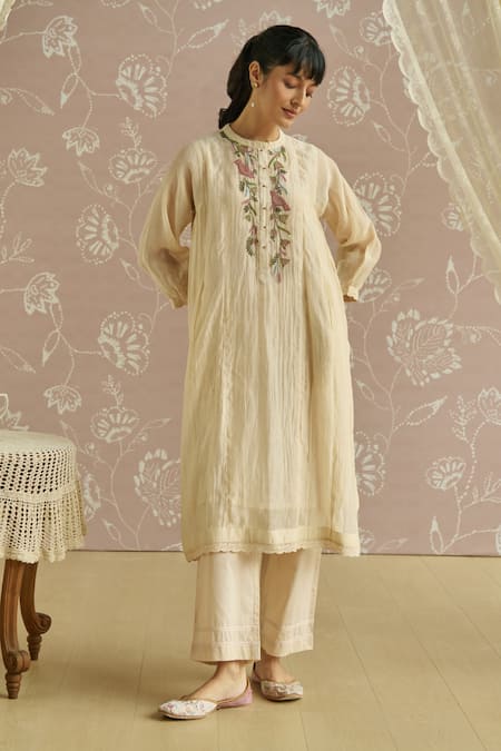 Kritika Dawar Ivory Chanderi, Cotton Beads Round Neck Zehra Bird Embroidered Kurta Set