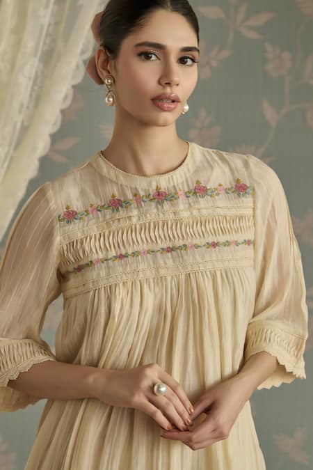Kritika Dawar Ivory Chanderi, Cotton Embroidery, Lace Rosa Stripe Floral Pattern Kurta Set at Aza Fashions Kritika Dawar_Ivory Chanderi, Cotton Embroidery, Lace Rosa Stripe Floral Pattern Kurta Set _at_Aza_Fashions