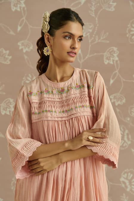 Kritika Dawar Pink Chanderi, Cotton Embroidery Round Neck Rosa Stripe Floral Pattern Kurta Set at Aza Fashions Kritika Dawar_Pink Chanderi, Cotton Embroidery Round Neck Rosa Stripe Floral Pattern Kurta Set _at_Aza_Fashions