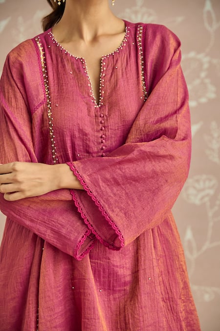 Kritika Dawar Magenta Tissue, Chanderi Sequins Split V-neck Zaina Hand Embroidered Kurta Set at Aza Fashions Kritika Dawar_Magenta Tissue, Chanderi Sequins Split V-neck Zaina Hand Embroidered Kurta Set _at_Aza_Fashions