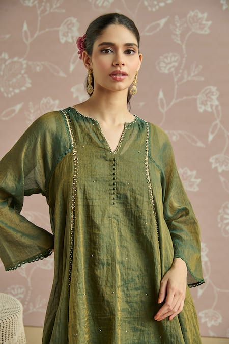 Kritika Dawar Teal Tissue, Chanderi Sequins Split V-neck Zaina Hand Embroidered Kurta Set at Aza Fashions Kritika Dawar_Teal Tissue, Chanderi Sequins Split V-neck Zaina Hand Embroidered Kurta Set _at_Aza_Fashions