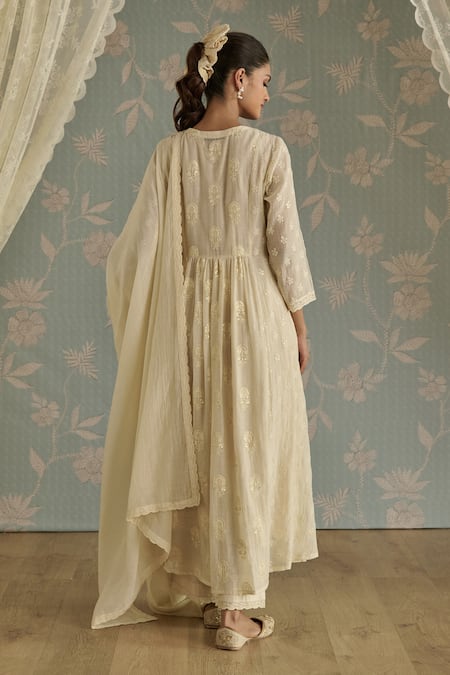 Kritika Dawar Ivory Chanderi, Cotton Embroidery, Lace Keyhole Nera Floral A-line Kurta Set Online at Aza Fashions Kritika Dawar_Ivory Chanderi, Cotton Embroidery, Lace Keyhole Nera Floral A-line Kurta Set _Online_at_Aza_Fashions
