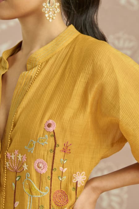 Buy Kritika Dawar Yellow Chanderi Embroidery Collared Azra Hand Front Open Tunic Online at Aza Fashions Buy_Kritika Dawar_Yellow Chanderi Embroidery Collared Azra Hand Front Open Tunic _Online_at_Aza_Fashions