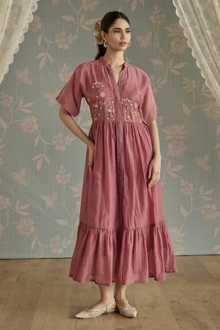 Kritika Dawar Blush Chanderi Embroidery Mandarin Collar Azra Hand Front Open Tunic at Aza Fashions Kritika Dawar_Blush Chanderi Embroidery Mandarin Collar Azra Hand Front Open Tunic _at_Aza_Fashions