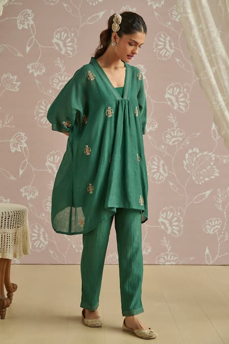 Buy Kritika Dawar Teal Chanderi Embroidery V-neck Aya Kaftan Set Online at Aza Fashions Buy_Kritika Dawar_Teal Chanderi Embroidery V-neck Aya Kaftan Set _Online_at_Aza_Fashions