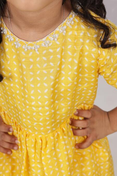 Buy_LA Dee DA_Yellow Muslin, Cotton Gota Patti Sunshine Sparkle Printed Kurta With Sharara _Online_at_Aza_Fashions