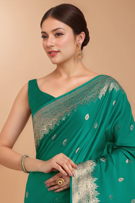 Samyukta Singhania_Turquoise Zari Round Neck Woven Banarasi Saree With Blouse _at_Aza_Fashions